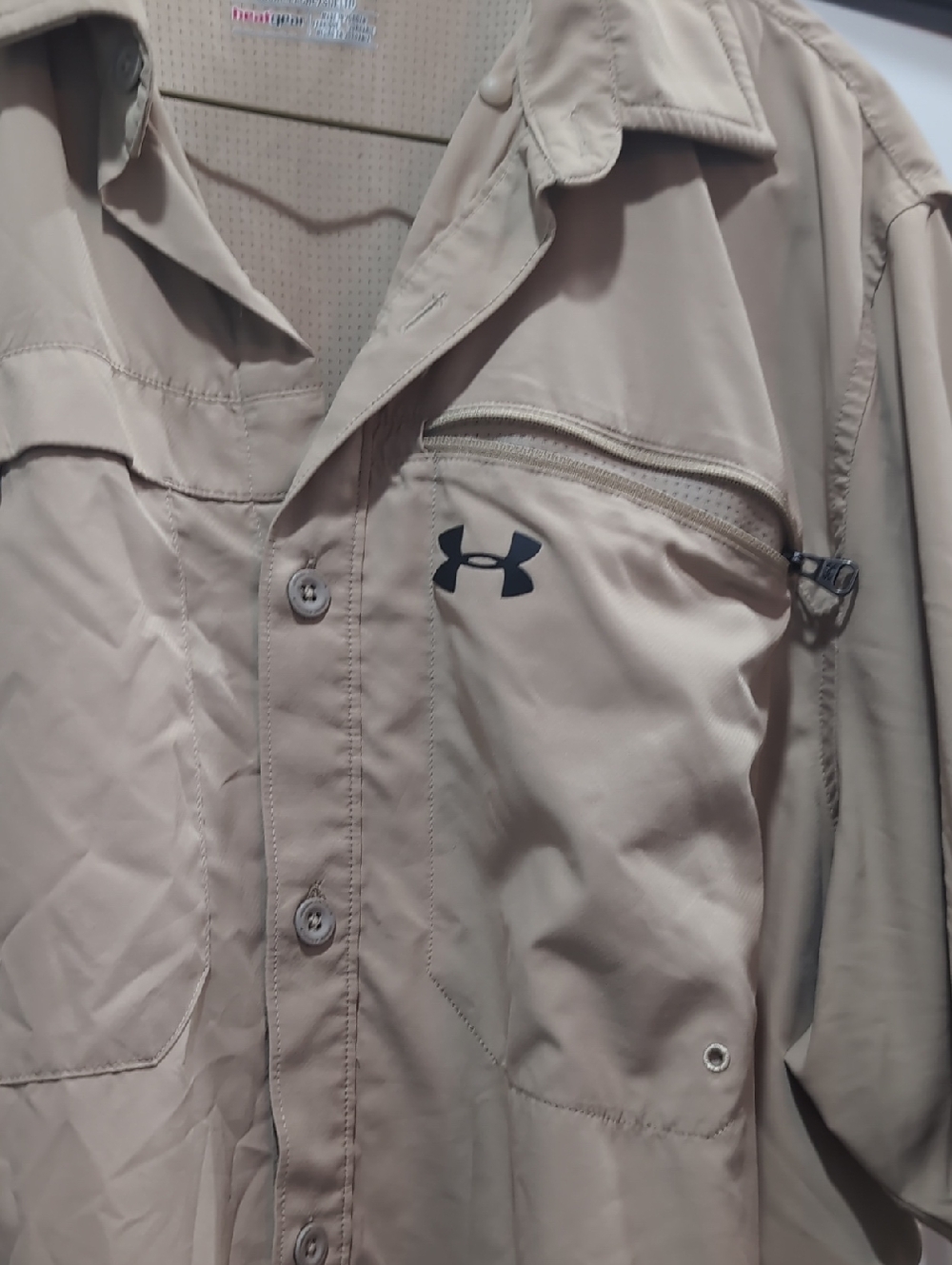 Under Armour Men's Light Tan Lightweight Shirt with Zip Chest Pocket